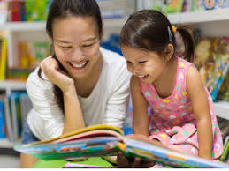 Strategi Membiasakan Anak Membaca Buku Sastra Klasik