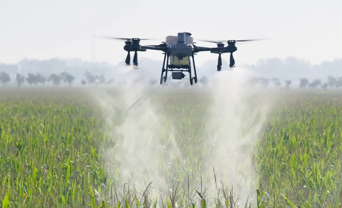 Drone Penyiram Tanaman, Hasil Panen Lebih Merata